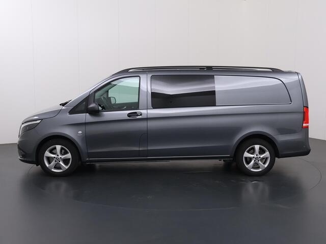 Mercedes-Benz VITO 119 CDI | L3 XL | DUBBEL CABINE | 190 PK | AUT. | LED | NAVIGATIE | CLIMATE CONTROL | CAMERA | PARKEERSENSOREN | BETIMMERDE LAADRUIMTE | TREKHAAK | METALLIC | CARPLAY / ANDROID AUTO | 17" LICHTMETALEN WIELEN