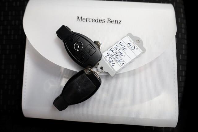 Mercedes-Benz VITO 114 CDI 136pk Compact 9G Automaat 2x Schuifdeur/LED/Camera/Inrichting 05-2022
