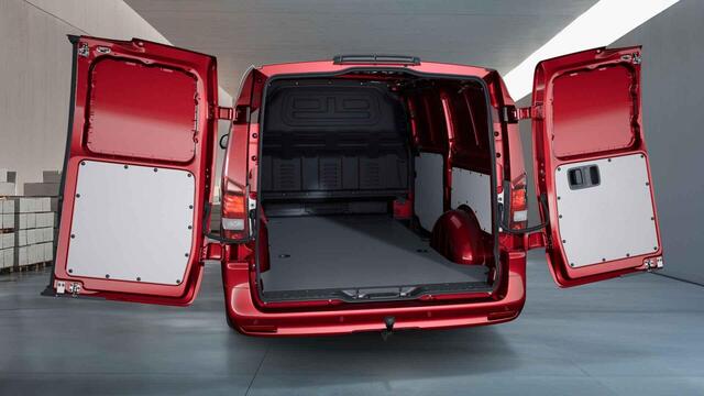 Mercedes-Benz VITO 114 CDI L2 Select NAVI TREKHAAK 2500KG ACHTERDEUREN