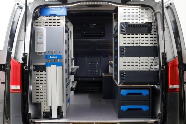 Mercedes-Benz VITO 114 CDI 136pk Compact 9G Automaat 2x Schuifdeur/LED/Camera/Inrichting 08-2022