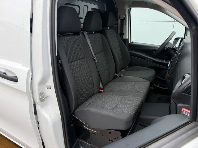 Mercedes-Benz VITO 114 1.9 CDI Automaat L2H1 Climate Control Cruise Control Trekhaak Carplay Camera