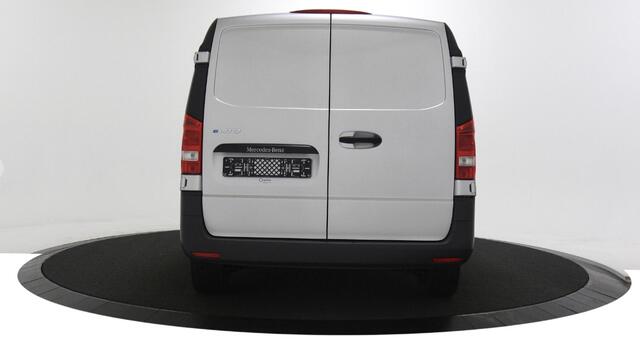 Mercedes-Benz VITO eVito 112 L3 60 kWh Cruise control / Camera / Navigatie