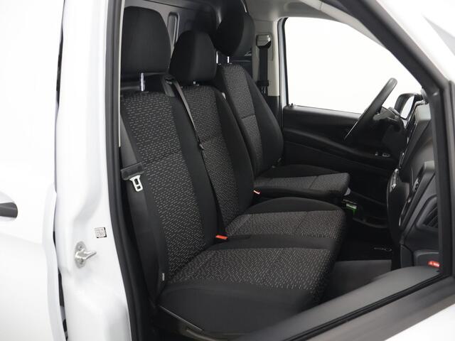 Mercedes-Benz VITO 116 CDI L3 Pro | Navigatie | Digitale Radio | Achteruitrijcamera | Airco | Cruisecontrol | Dodehoekassistent | Comfort Chauffeursstoel | Bijrijdersbank | 2500kg Trekhaak | Certified |