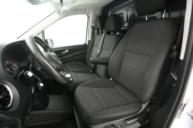 Mercedes-Benz VITO 114 CDI Lang | Aut. | Airco | Camera | Adap. Cruise | Trekhaak | 3 Zits | Carplay