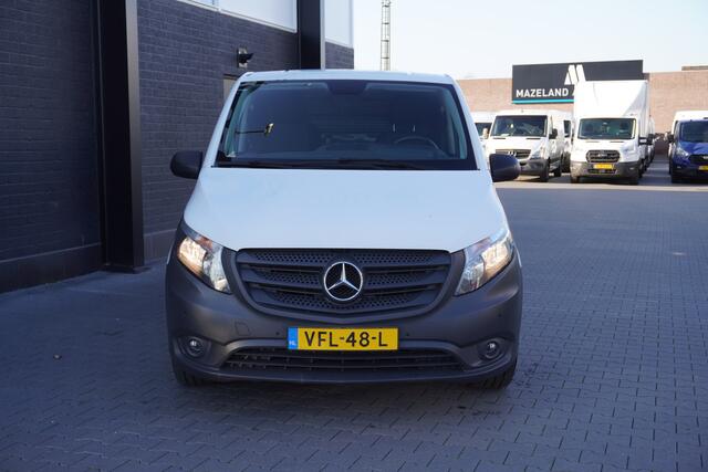 Mercedes-Benz VITO 114 CDI Automaat EURO 6 - A/C Climate - Cruise - Camera - Trekhaak - ¤ 15.950,- Excl.