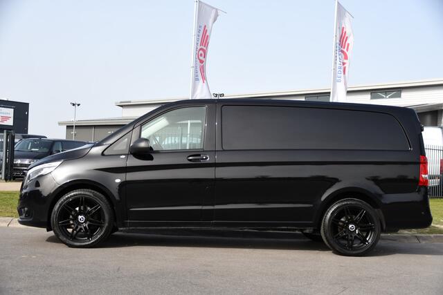 Mercedes-Benz VITO 116 CDI L2 Black Edition Camera, Cruise, LED, 164pk, Trekhaak, Leder, Multimedia, Automaat, Sensoren, Uniek!