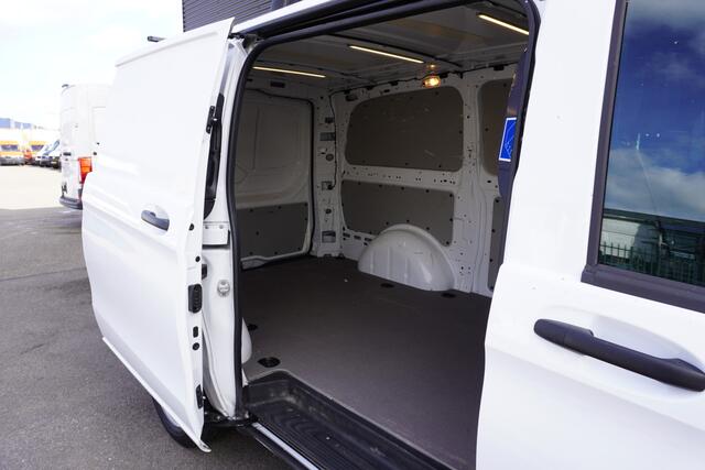 Mercedes-Benz VITO 114 CDI 136pk Automaat L2H1 Lang Apple Carplay Navigatie Camera Trekhaak ACC Cruise control Achterklep