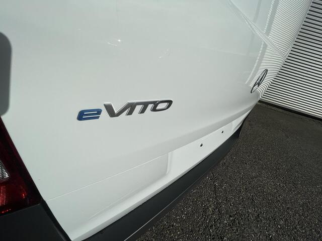 Mercedes-Benz VITO eVito 112 L3 60 kWh Mercedes-Benz eVito eVito 112 L3 66 kWh