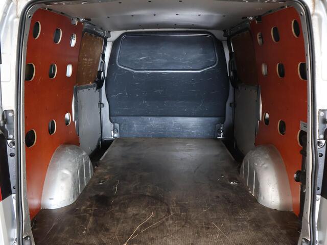 Mercedes-Benz VITO 119 CDI 190 PK AUT. L2H1 + 2 SCHUIFDEUREN | LED | CAMERA | 2500 KG TREKHAAK | 18 INCH LMV