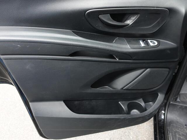 Mercedes-Benz VITO 114 CDI Lang Automaat | Navigatie | Apple Carplay/Android Auto | Airco | Bluetooth | Trekhaak | Parkeer sensoren | Camera