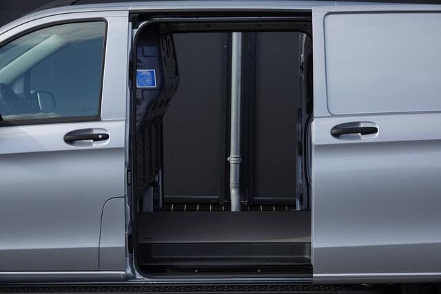 Mercedes-Benz VITO 116Cdi 163Pk 9G-Tronic Aut. | Pro | Extra Lang | Achteruitrijcamera | 2xSchuifdeur | Leder | Spoilerpack | Trekhaak | Treeplanken | 20''