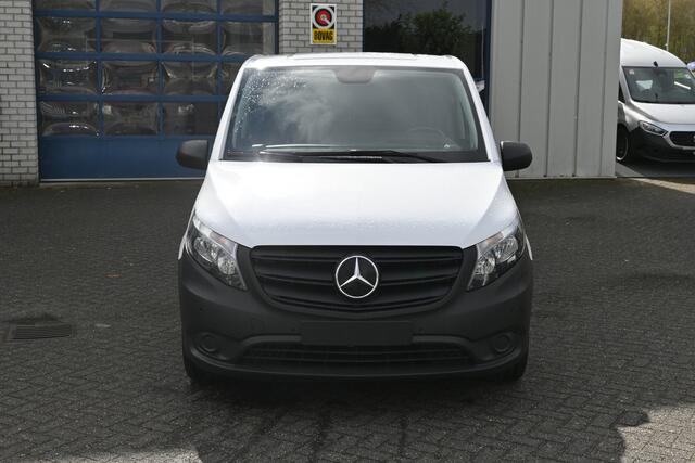 Mercedes-Benz VITO eVito 112 Lang 66 kWh Distronic, Parkeerpakket, Audio 30, Etc.