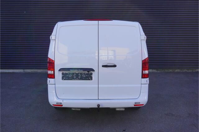 Mercedes-Benz VITO 114 CDI 136pk Automaat Lang L2 Trekhaak Apple Carplay Camera Navi Stoelverwarming ACC Cruise control