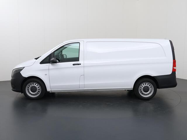 Mercedes-Benz VITO 116 CDI XL L3 | Airco | Parkeersensoren | Navigatie | Carplay | Cruisecontrol | Comfortstoel bestuurder en Bijrijdersbank | Raibevestigingssysteem Zijwand Laadruimte | Certified |