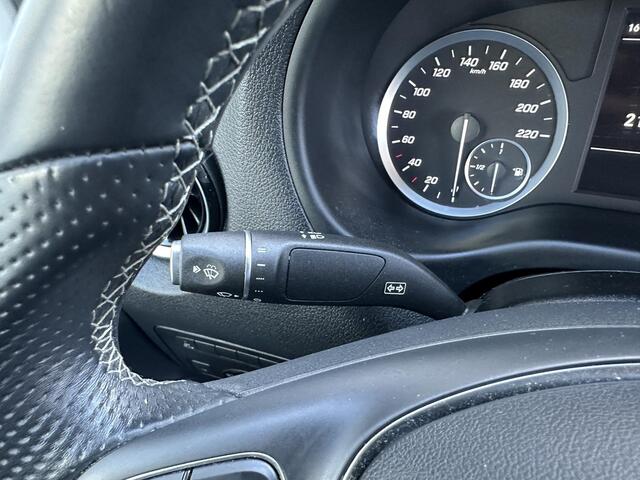 Mercedes-Benz VITO 110 CDI L2 Airco Navigatie Parkeersensoren Achterdeuren