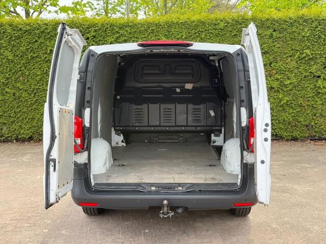 Mercedes-Benz VITO 111CDI Lang / Airco / Cruise / Camera / Navi / Parkeersensoren / Trekhaak