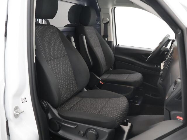 Mercedes-Benz VITO eVito L2 Lang 66 kWh | Achteruitrijcamera | Stoelverwarming | Navigatie | Climate Control | Cruise Control | LED Koplampen |