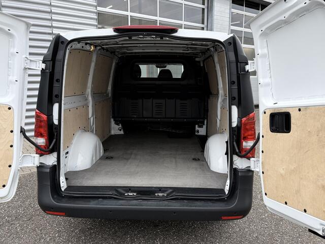 Mercedes-Benz VITO eVito 112 L2 60 kWh WLTP 266KM | APLLECARPLAY | STOELVERWARMING |