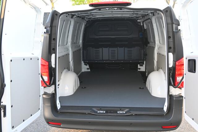Mercedes-Benz VITO eVito 112 L2 60 kWh Snellader, Smartphone integratiepakket, Leder stuur, Winter pakket, Etc.