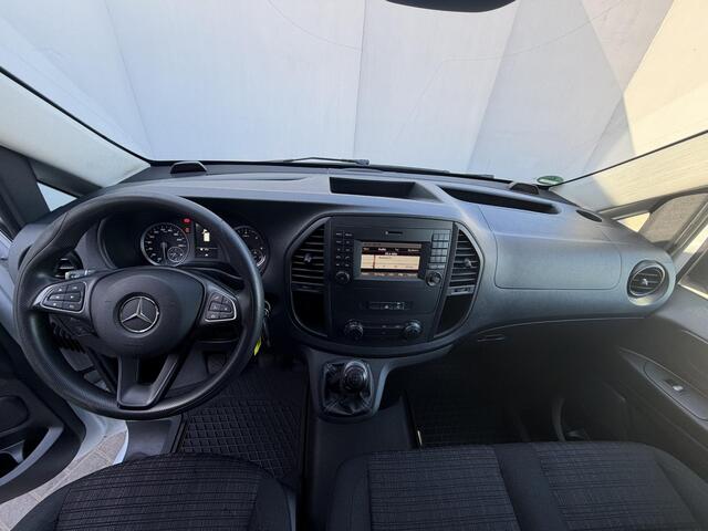 Mercedes-Benz VITO 114 CDI Lang / Trekgewicht 2000 Kg / Navigatie / Cruise Control / Airco / Parkeersensoren / Stoelverwarming / Achteruit rij camera /