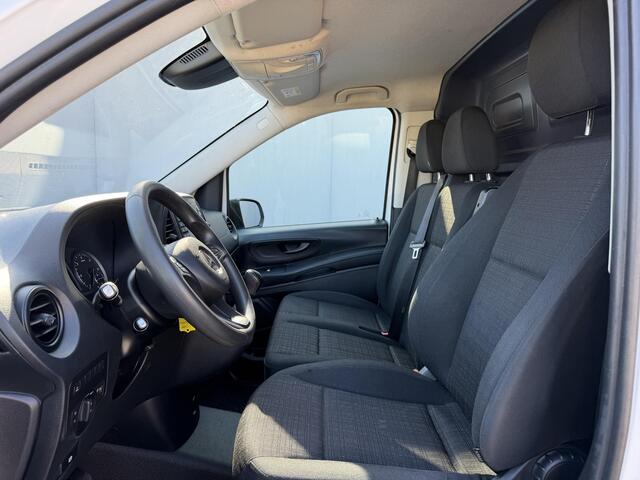 Mercedes-Benz VITO 114 CDI Lang / Trekgewicht 2000 Kg / Navigatie / Cruise Control / Airco / Parkeersensoren / Stoelverwarming / Achteruit rij camera /