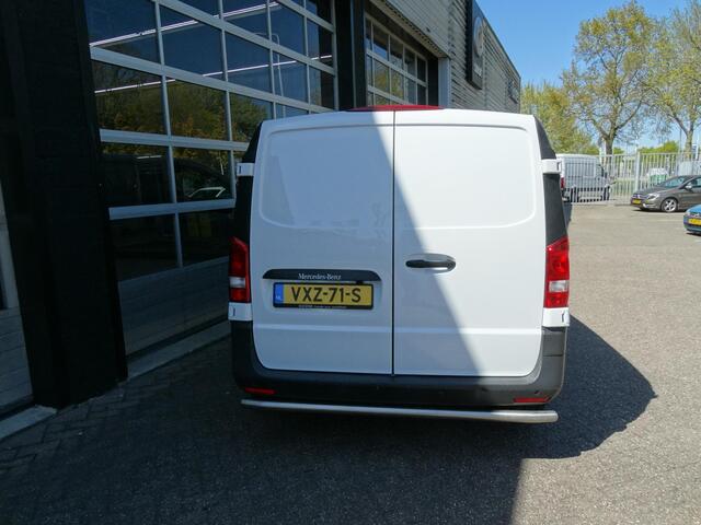Mercedes-Benz VITO 111 CDI | FWD | Trekhaak 2000 kg | Parkeersensoren voor & achter