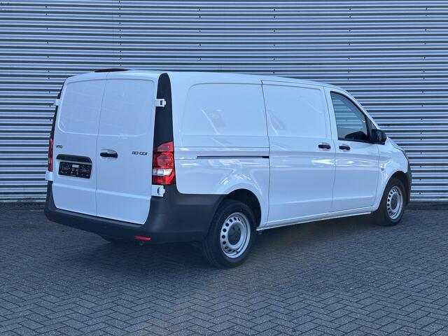 Mercedes-Benz VITO 110 CDI L2 Airco Navigatie Parkeersensoren Achterdeuren Apple Carplay etc