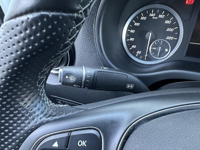 Mercedes-Benz VITO 110 CDI L2 Airco Navigatie Parkeersensoren Achterdeuren Apple carplay