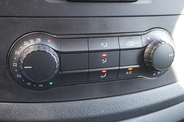 Mercedes-Benz VITO 111 CDI Lang EURO 6 - Airco - Cruise - Trekhaak - ¤ 14.499,- Excl.