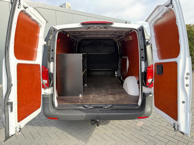 Mercedes-Benz VITO 111 CDI E6 / L3H1 / 2x SCHUIFDEUR / CAMERA / TREKHAAK / PDC VOOR EN ACHTER 3-ZITS / CRUISE