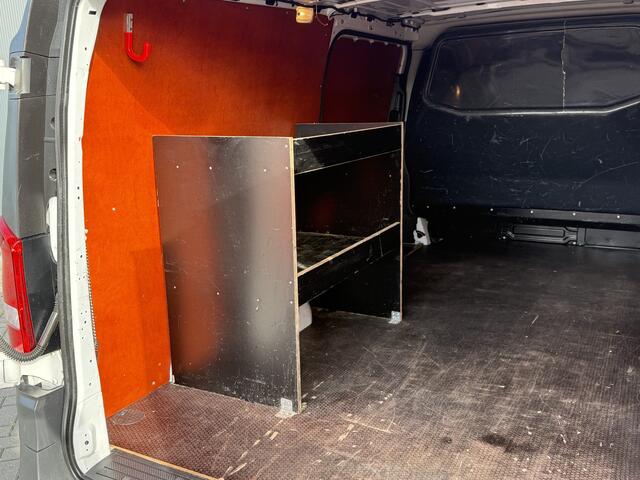 Mercedes-Benz VITO 111 CDI E6 / L3H1 / 2x SCHUIFDEUR / CAMERA / TREKHAAK / PDC VOOR EN ACHTER 3-ZITS / CRUISE