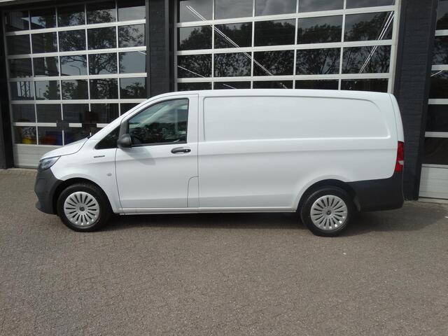 Mercedes-Benz VITO eVito 112 L2 60 kWh | Parkeerpakket met achteruitrijcamera | Navigatie|