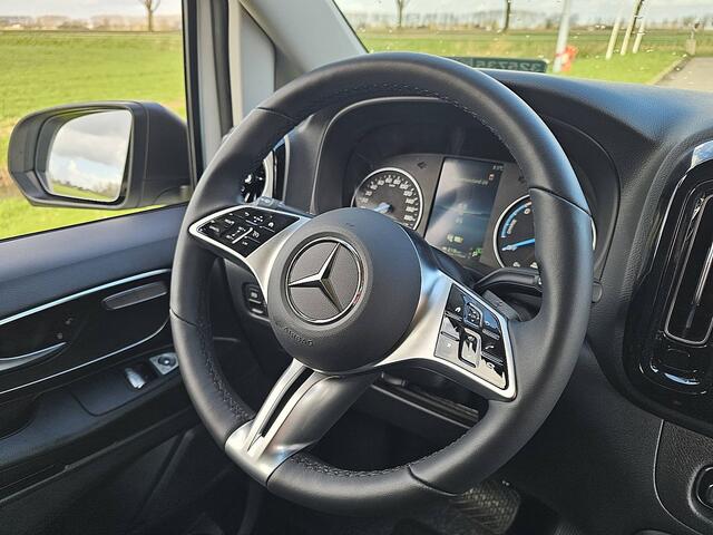 Mercedes-Benz VITO eVito 112 L2 60 kWh 112 60kWh 261Km WLTP Nieuw-Type MBUX Bumpers-Kleur LED Lm-Velgen 80kw-Snelladen