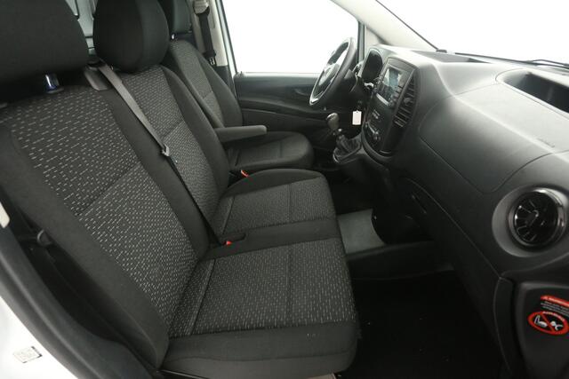 Mercedes-Benz VITO CDI 140PK | Airco | Cruise | 3 Zits | Trekhaak | Carplay | Parkeersens.