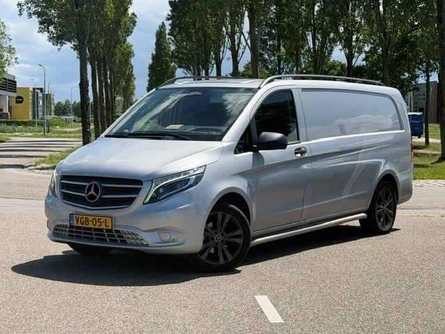 Mercedes-Benz VITO 114 CDI Extra Lang l Camera l Trekhaak l PTS l THERMOTRONIC l Intelligent Light systeem l Tweezitsbank l Betimmerd l Tempomaat l Comfort stoel bestuurder l Becker MAP Pilot l