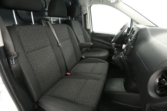 Mercedes-Benz VITO 114 CDI Lang | Airco | Cruise | Carplay | 3 Zits | Trekhaak | Parkeersens.