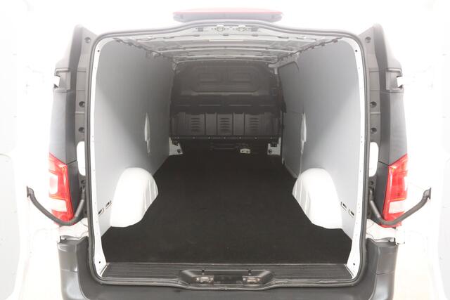 Mercedes-Benz VITO 114 CDI Extra Lang | Automaat | Airco | Cruise | Camera | 3 Zits | Trekhaak | Carplay