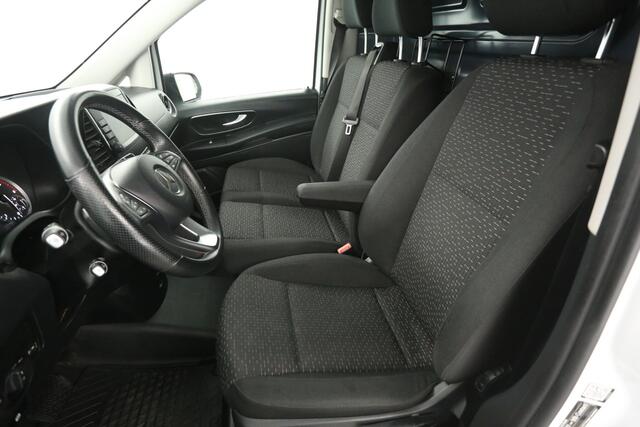 Mercedes-Benz VITO 114 CDI Extra Lang | Automaat | Airco | Cruise | Camera | 3 Zits | Trekhaak | Carplay