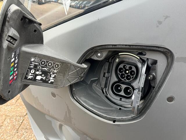 Mercedes-Benz VITO eVito 66 kWh SoH 98 % 261 km WLTP actieradius - L2 Lang - Apple Carplay - Betimmerd