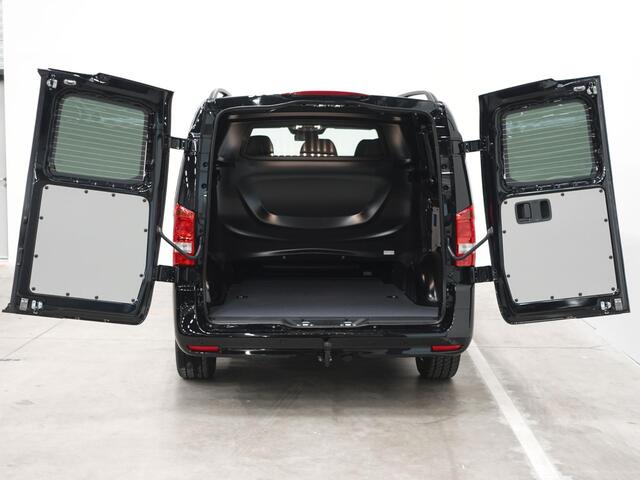 Mercedes-Benz VITO 114 CDI L2 Select Dubbele Cabine Trekhaak Navigatie Apple Carplay/Android Auto Camera Parkeersensoren Cruise Control Climate control Leder Lichtmetalen velgen Getinte ramen