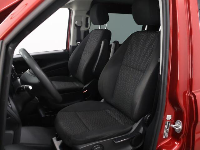 Mercedes-Benz VITO 110 CDI | L2 | DUBBEL CABINE | NAVIGATIE | CLIMATE CONTROL | CRUISE CONTROL | ACHTERUITRIJCAMERA | METALLIC LAK | 19" VELGEN | GETINT GLAS | PANAMERICANA GRILLE | CERTIFIED
