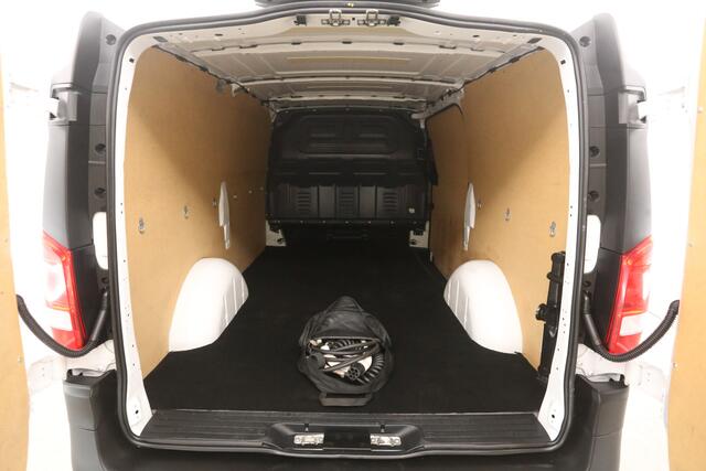 Mercedes-Benz VITO Elektrisch 112 66 kWh Lang | Snelladen | SOH 96% | Airco | Stoelverwarming