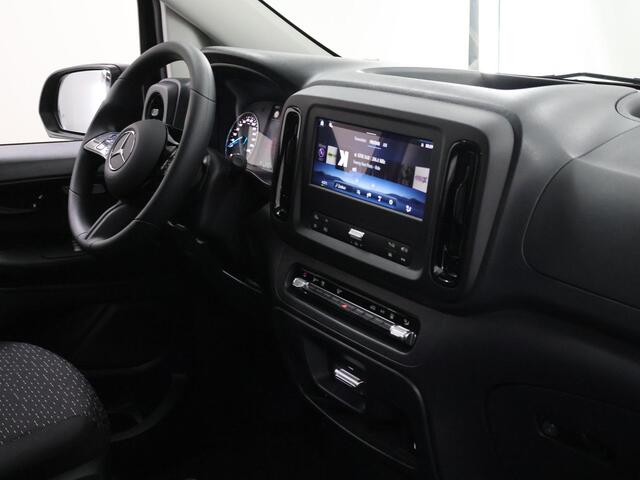 Mercedes-Benz VITO eVito 112 Bestelwagen L2 66 kWh | Stoelverwarming | Navigatie | Achteruitrijcamera | Airco | Cruise Control | Dodehoekassistent |