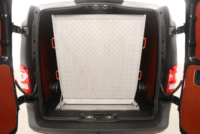 Mercedes-Benz VITO 114 CDI Lang | Automaat | Airco | Cruise | Camera | Carplay | 2xSchuifdeur | Trekhaak | Oprijplaat