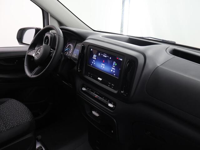 Mercedes-Benz VITO eVito Bestelwagen L2 66 kWh | Navigatie | Achteruitrijcamera | 80 kWh Snelladen | Dodehoekassistent | Lichtmetalen velgen |