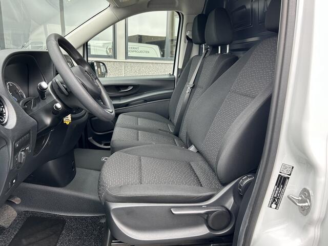 Mercedes-Benz VITO eVito 112 L2 60 kWh / Snel laden 80kw / Camera / Parkeersensoren / Airco / Cruise control / Carplay navigatie / Achterdeuren
