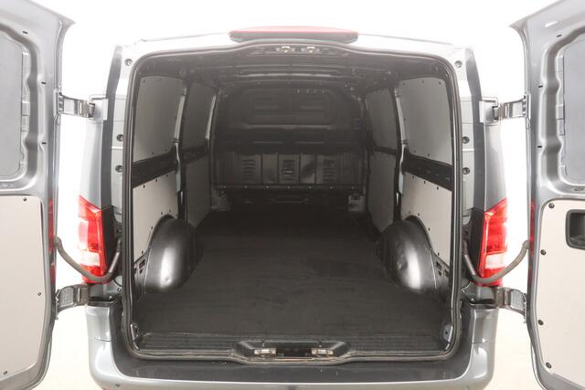 Mercedes-Benz VITO 119 CDI Lang 191PK | Automaat | Clima | Camera | Cruise | Carplay | 3 Zits | Trekhaak | LED