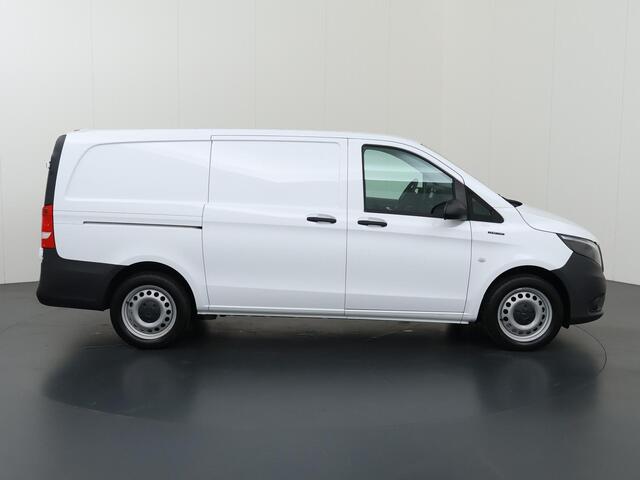 Mercedes-Benz VITO eVito 112 | L2 | 60 kWh | AIRCO | CRUISE CONTROL | NAVIGATIE | ACHTERUITRIJCAMERA | KUNST LEDEREN BEKLEDING | MULTIFUNCTIONEEL STUURWIEL | ELEKTRISCH VERSTELBARE BUITENSPIEGELS | CERTIFIED