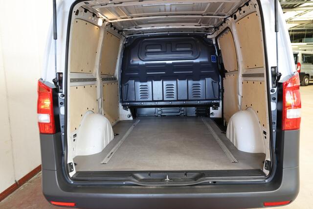 Mercedes-Benz VITO eVito Lang 66 kWh SNELLADEN