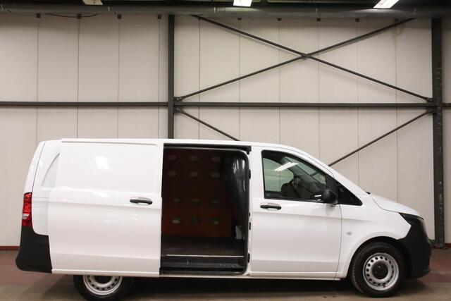 Mercedes-Benz VITO CDI LANG NAVI TREKHAAK Mercedes-Benz Vito CDI Lang NAVIGATIE TREKHAAK